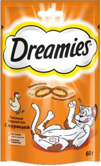 Лакомство для кошек Dreamies подушечки с курицей